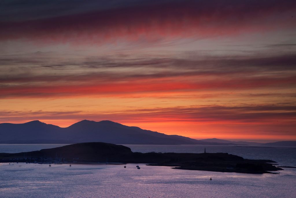 Sunset over oban bay towards Mull